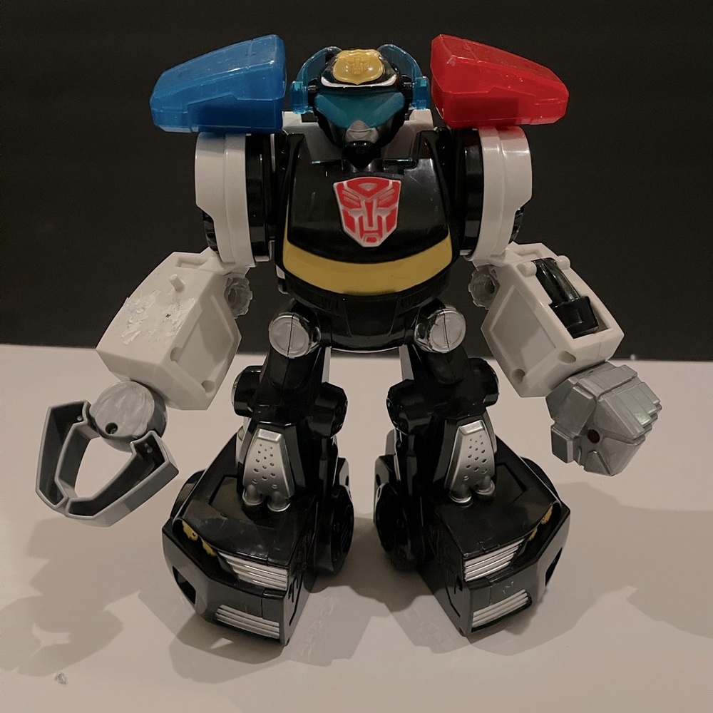 Transformers Rescue Bot Electronic Chase the Police-Bot  9-inch
